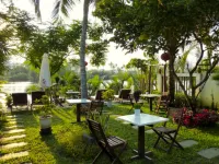 Riverside Oasis Villa Hotels in Hoi An