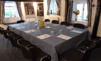 Apple Tree Hotel