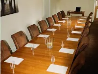 The Lounge Hotel & Bar Hotels in Penrith