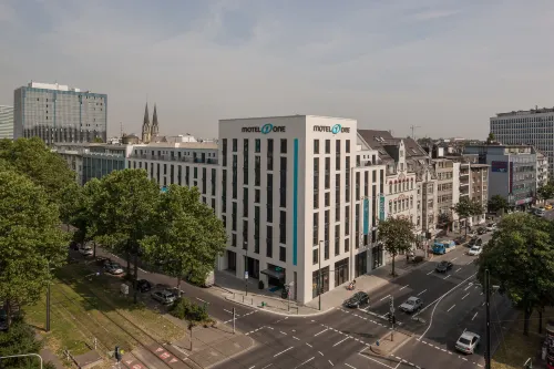 Motel One Düsseldorf Hauptbahnhof - parcheggio