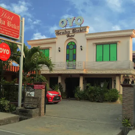 Hotel Graha Bukit Syariah Отели рядом с достопримечательностью «Река Муси»