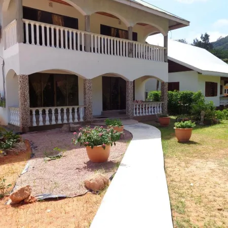 Linsen Self Catering Apartments