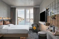 Moxy Bergen Hotels in Bergen