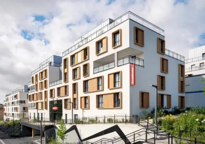 Residhome Chartres Hotels in der Nähe von Chamber of Commerce and Industry CCI Eure et Loir