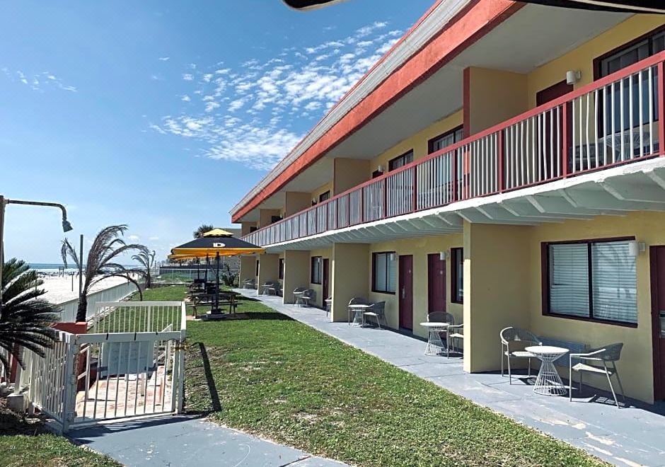 Sandals Inn-Daytona Beach Updated 2023 Room Price-Reviews u0026 Deals | Trip.com