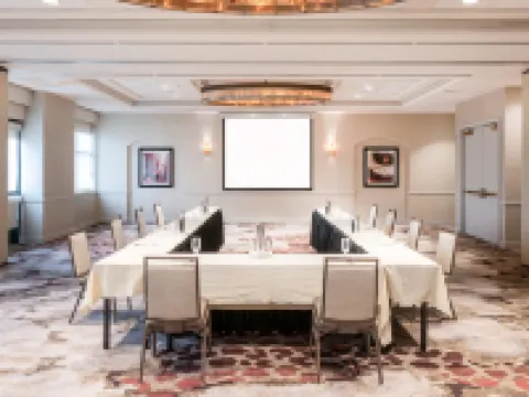 Chicago Marriott Suites Deerfield Hotels in Deerfield