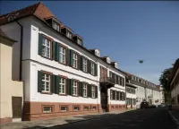 Hotel Residenz am Königsplatz Hotels near Speyer Cathedral
