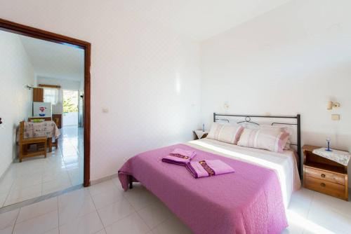 Merryland Studios & Apartments - Housity