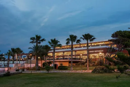 Acapulco Resort Convention Spa