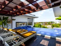 Harris Hotel Seminyak Hotels near Laksmana