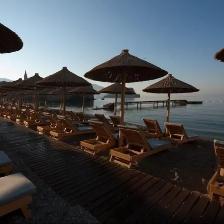 Avala Resort & Villas