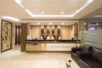 Hotel Sukajadi by Holie