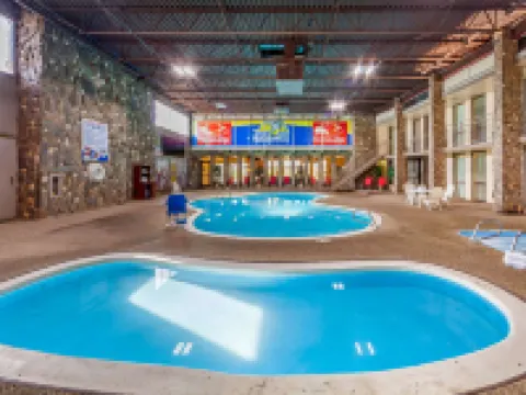 Econo Lodge Inn & Suites Brookings Hotels in Brookings