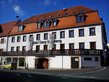Hotel Burg Breuberg Отели рядом с достопримечательностью «Municipality of Groß-Umstadt»