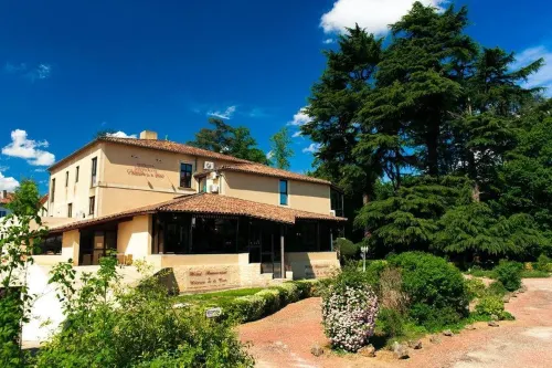 Hôtel Restaurant du Château de la Tour Hotel di Podensac