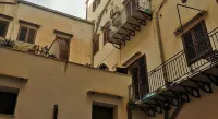 Sunshine Hostel Palermo Hôtels à : 