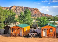 Zion’s Cozy Cabin's Hotels in Colorado City