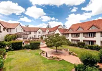 Mercure Canberra Hotels in Braddon