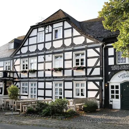 Landhotel & Gasthof Cramer Отели в г. Варштайн