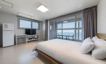 Deungdea Beach Residence Hotel