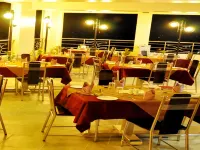 Hotel Arasan Sapthagiri - servizio colazione