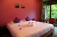 Ruen Pruksa Boutique Resort Hotels in Bang Bua Thong District