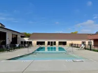 Best Western Plus Galleria Inn  Suites - Pools