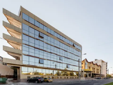 Hotel Sir Royal Hotels near Bucharest Băneasa Aurel Vlaicu International Airport