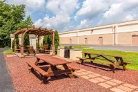 Quality Inn & Suites Georgetown - Seaford - piscina