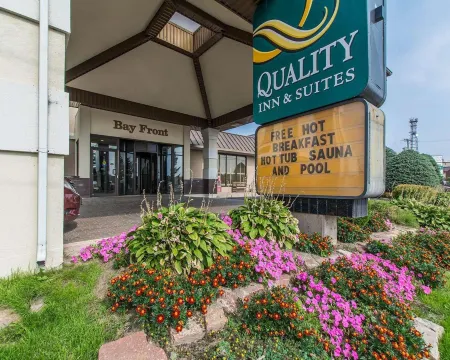 Quality Inn & Suites Bay Front