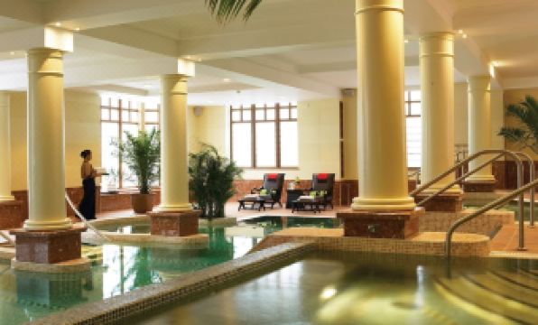 더 브레혼 호텔