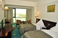 デルタ 4 のホテル