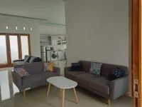 Guesthouse Casamontana (Full 1 Rumah) Hôtels à : Mertoyudan