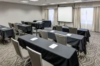 Hampton Inn & Suites Cedar Rapids - North Hotels in Marion