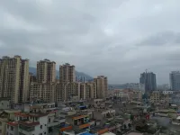 Enzhula Homestay (Heping Street) Hotels in Guiping