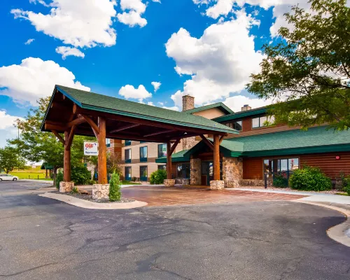 Best Western Plus Sidney Lodge Hotels in Sidney
