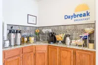 Days Inn by Wyndham Kimball - Motels