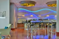 Radisson Blu Gautrain Hotel, Sandton Johannesburg - bar