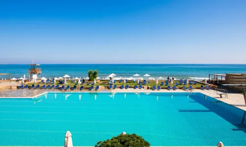 Kernos Beach Hotel & Bungalows