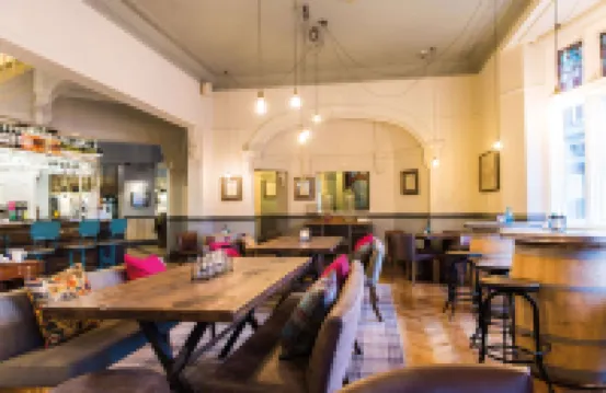 Toll House Inn