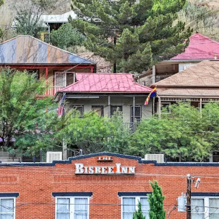Home w/ Gas Grill - Walk to Bisbee Brewing Co
