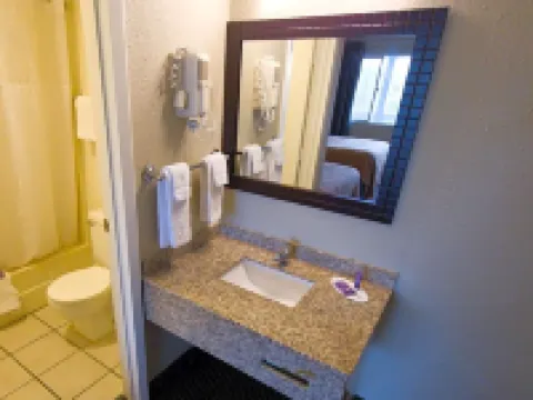 クイーン シティ イン バンガーのホテル