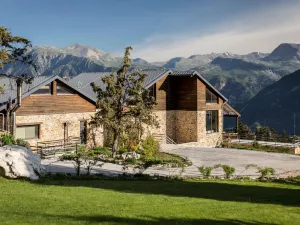 Orizontes Tzoumerkon Hotel Resort