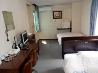 Business Hotel Tanabe Sunshine Hotels in Minabe