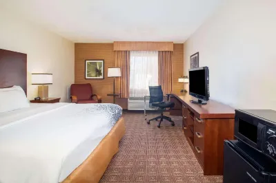 La Quinta Inn & Suites by Wyndham Columbia Katy Township otelleri