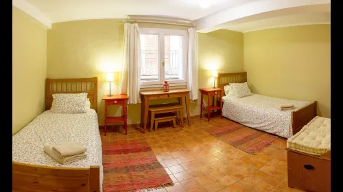Sidro·co Rural Home. Experience the Rural Spain! Wine, Activities and More.