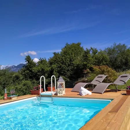 Sunny Villa Apartment