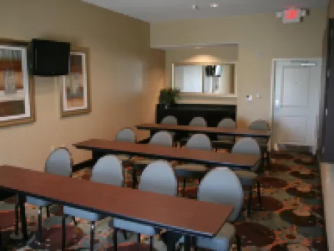 希爾頓歡朋酒店-拉格蘭奇 費耶特縣酒店