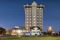 Country Inn & Suites by Radisson, Oklahoma City at Northwest Expressway, OK Hotels near Kickingbird Square
