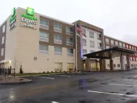 Holiday Inn Express & Suites MARIETTA by IHG Hotels in Marietta